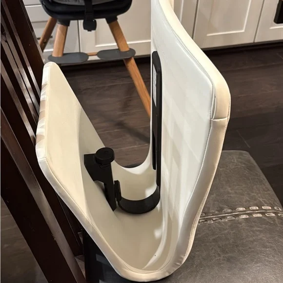 Ready Rocker - Picture 2 of 4